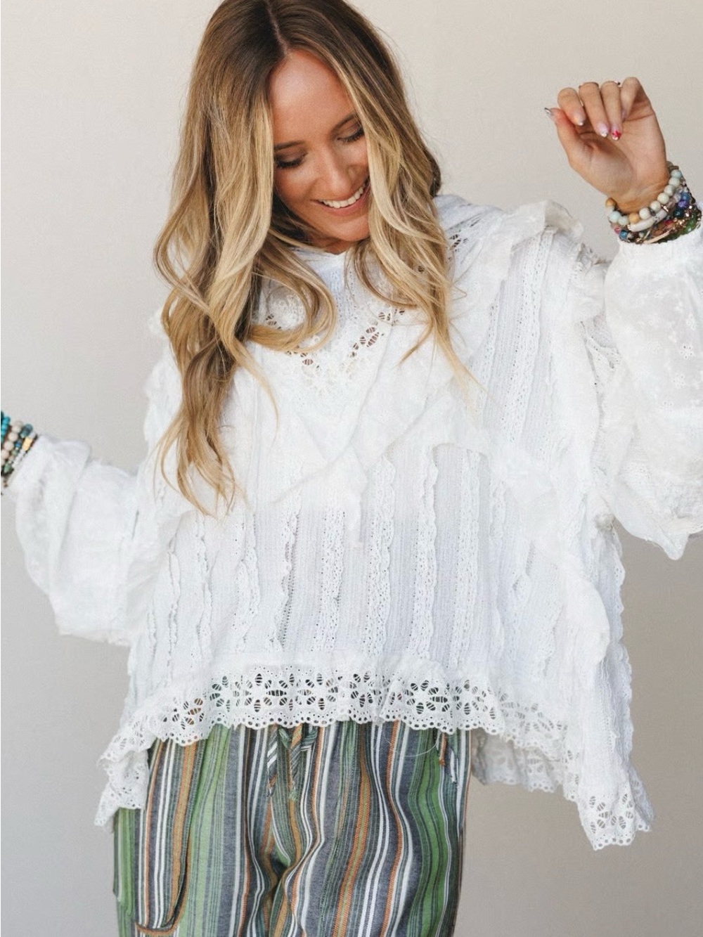 Boho Lace-Trim Natural Color Beige. Ruffle Details. Ballon Sleeves. NWT Large